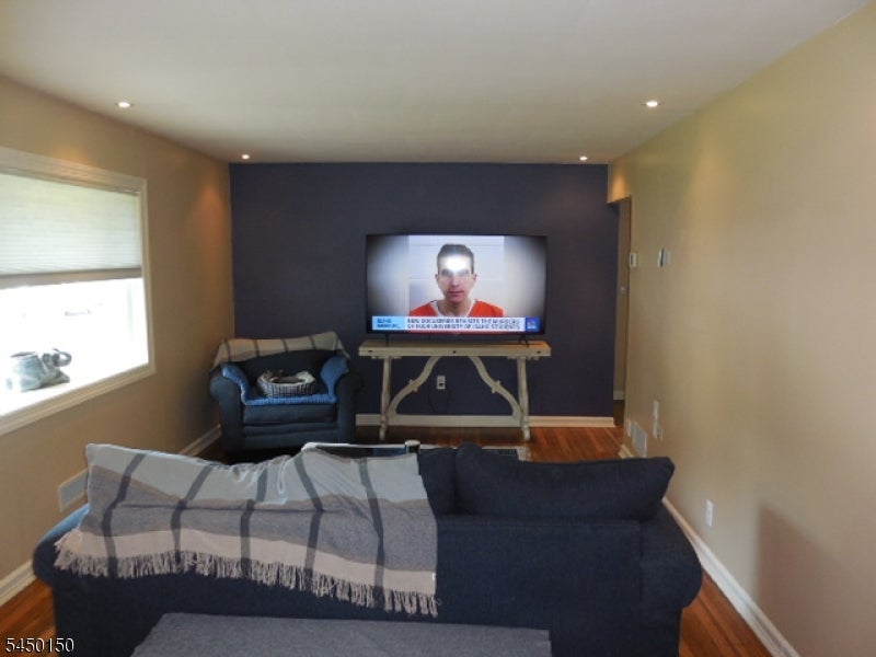 65 Fernwood Crescent