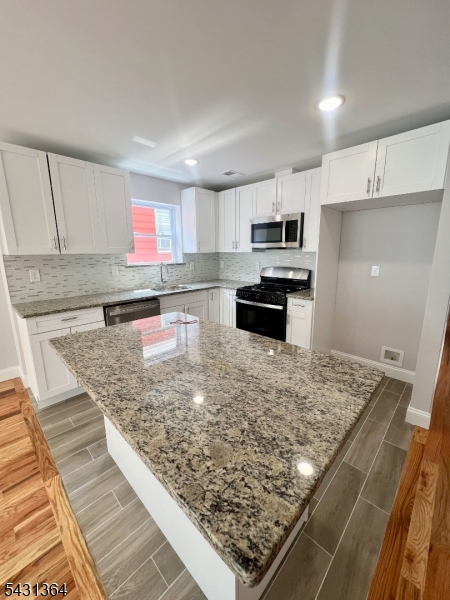 879 s 18th 1