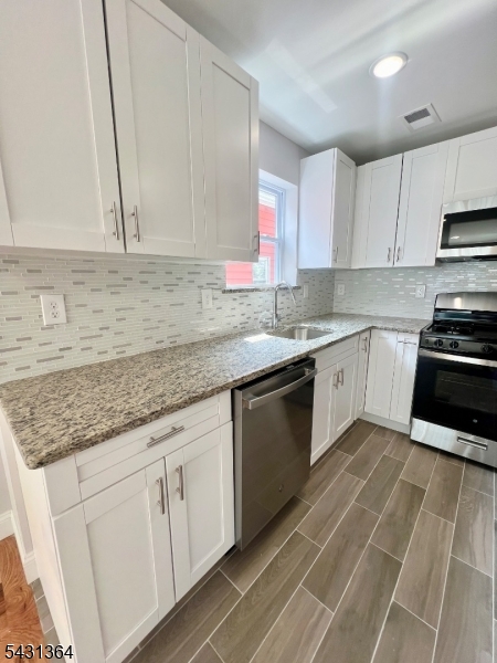 879 s 18th 1