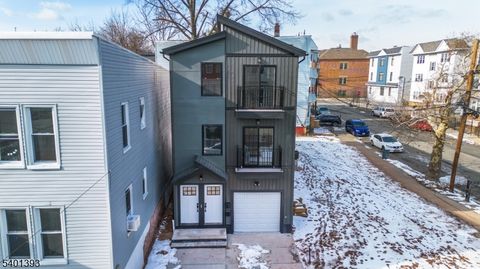 227 21St St Irvington Twp. NJ 07111