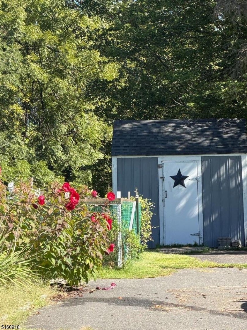 44 Readington Rd