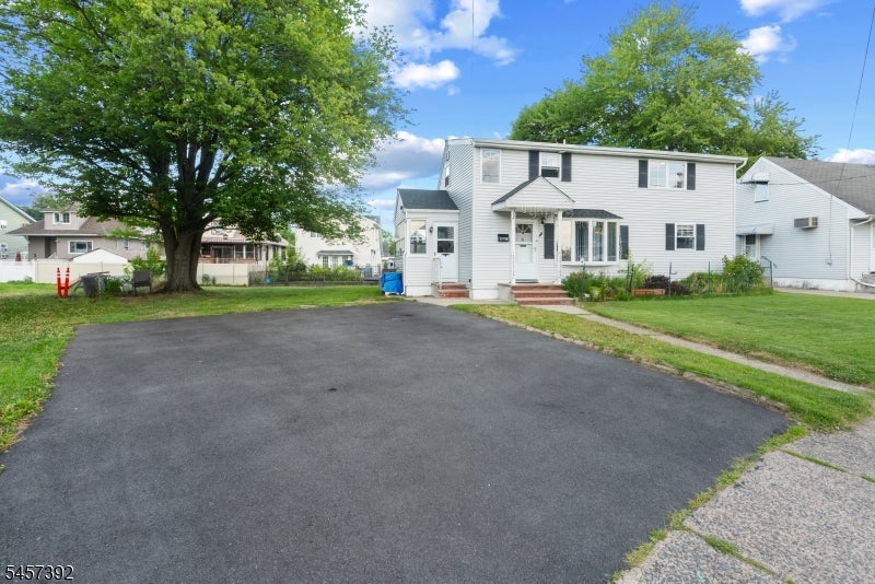 92 Anderson Ave