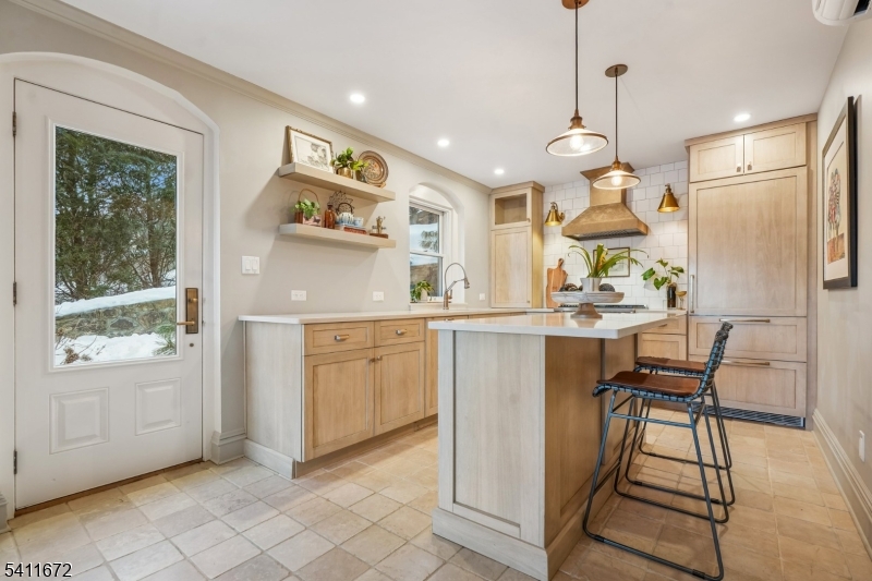 206 Mount Kemble Ave