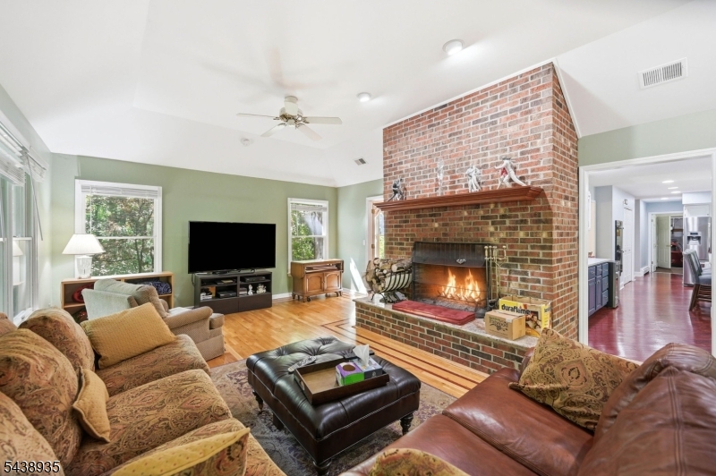 50 Ponderosa Pl