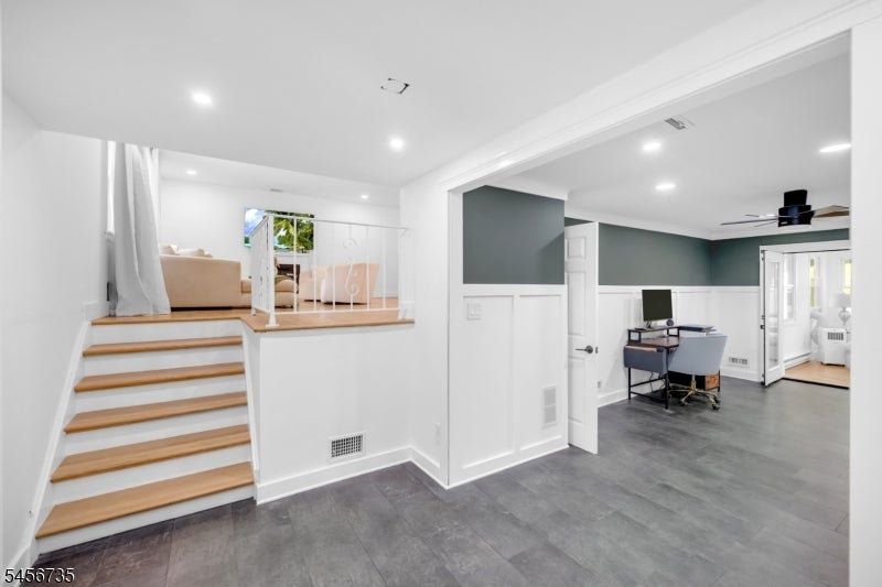 25 Windsor Ct
