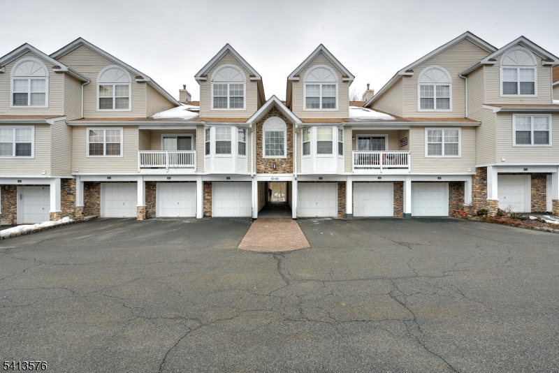 58 Pasture Ct