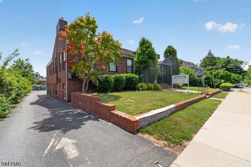 89 Valley Rd