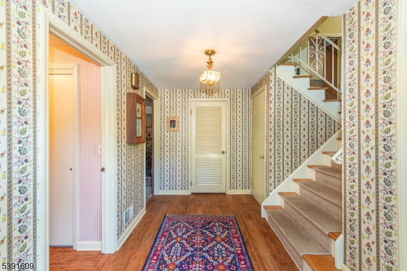 8 Maple Drive
