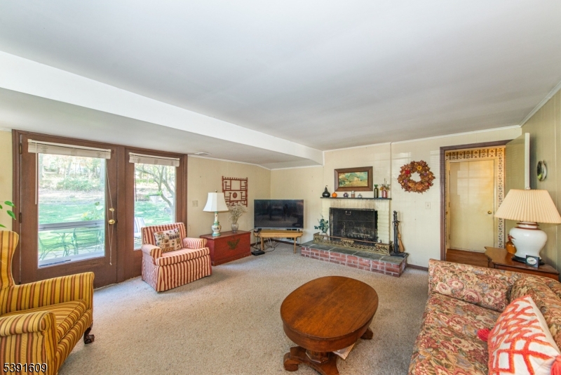8 Maple Drive