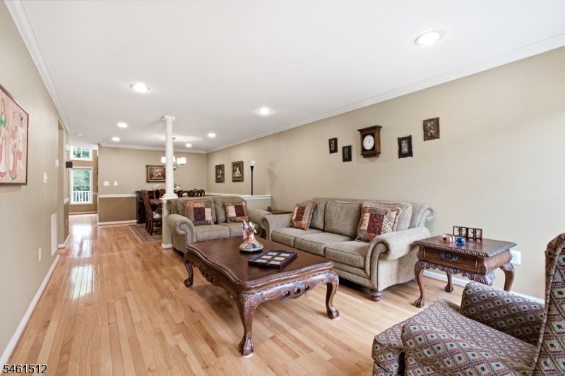16 Magnolia Way