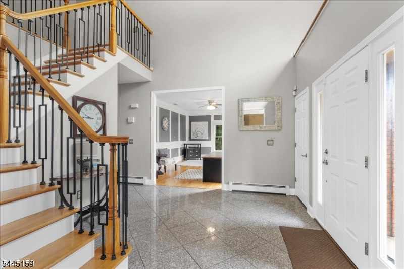 12 Angelo Dr