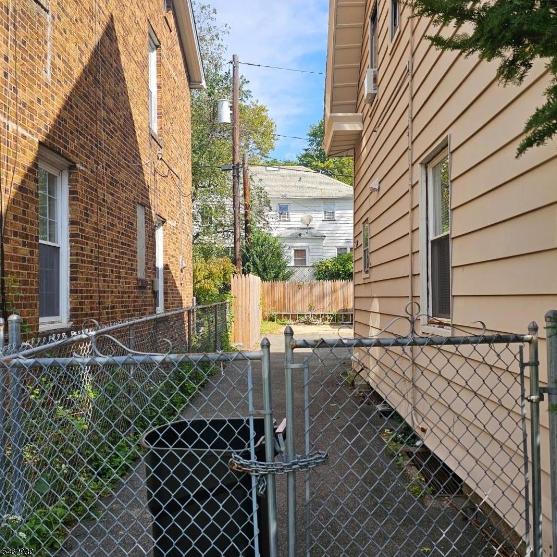 65 Hansbury Ave