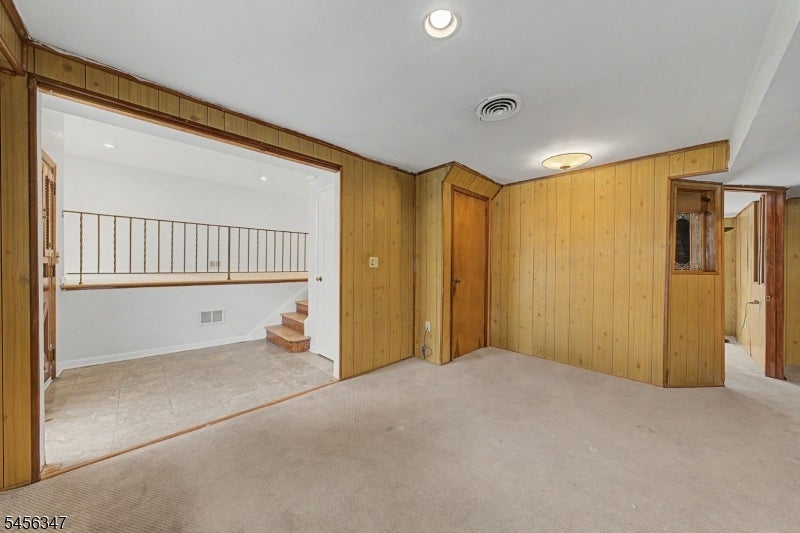 11 Dolly Dr
