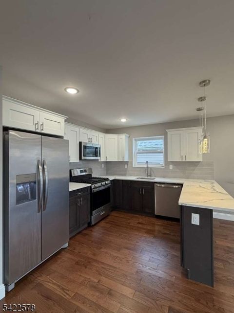 225 S 9Th St 2 Newark City NJ 07103