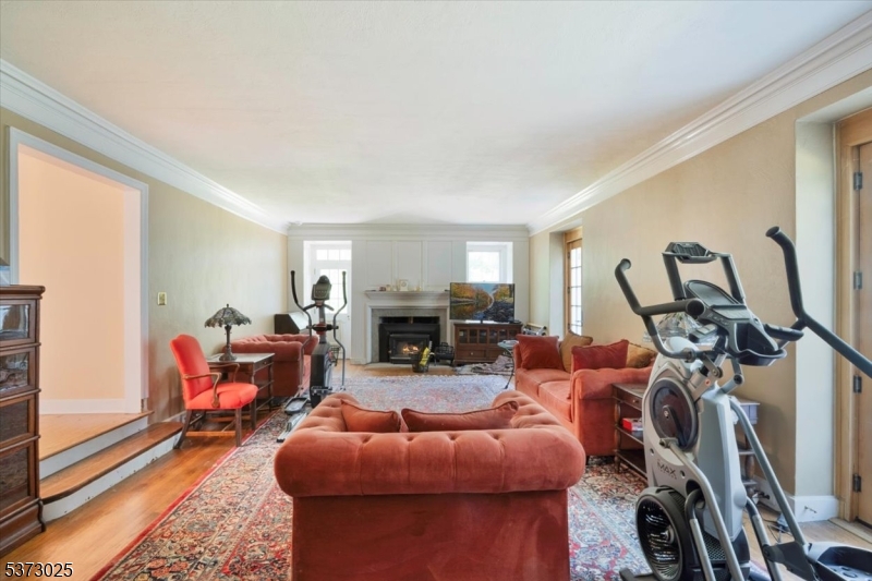 389 Green Rd