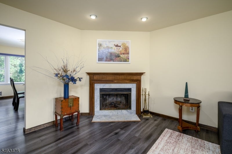 1168 Lake Avenue 6