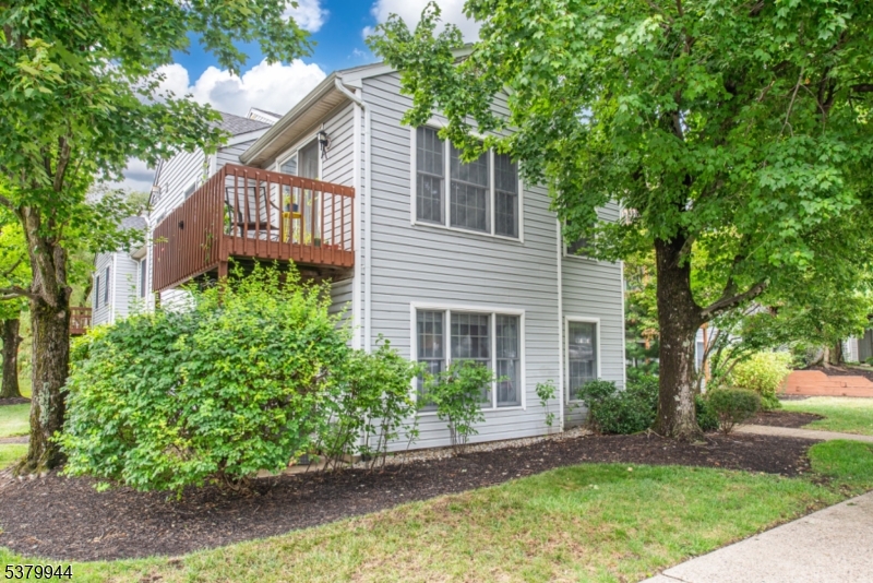 81 Stonyridge Dr