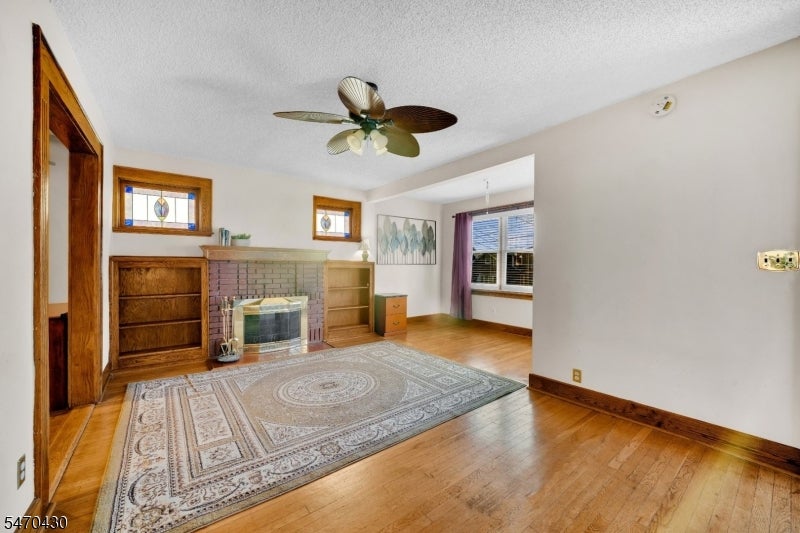16 Newell Pl