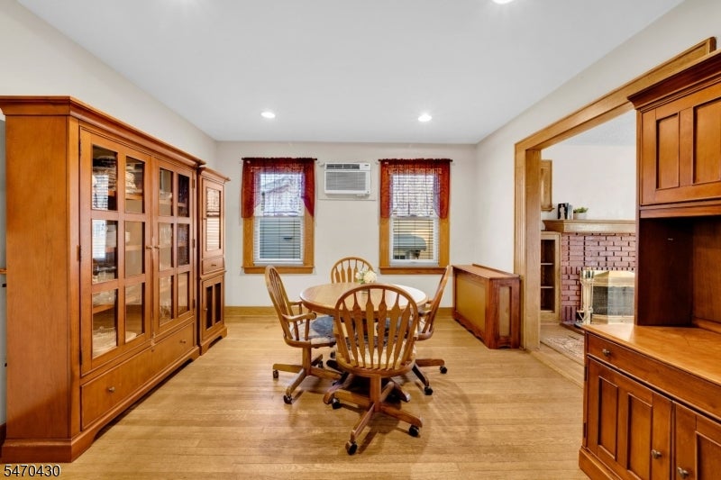 16 Newell Pl