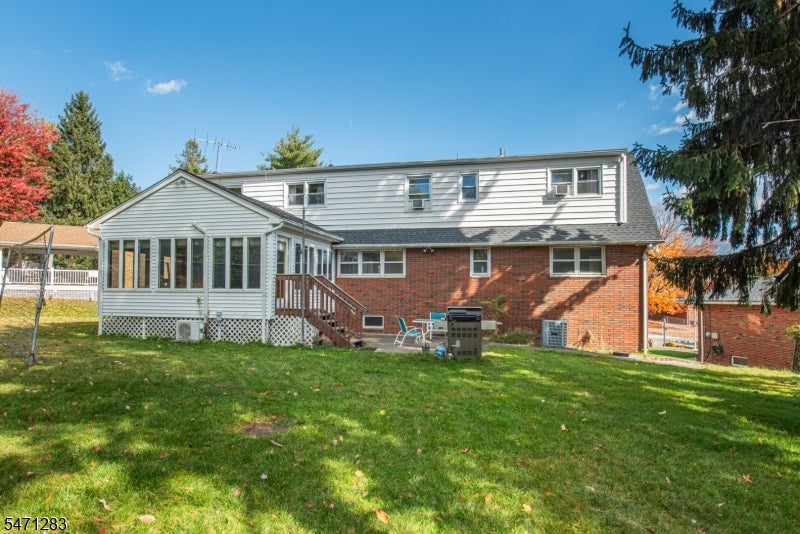 10 Peterson Rd