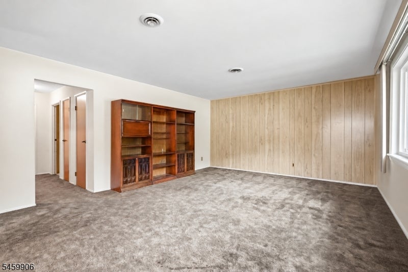 51 Maine Ave B