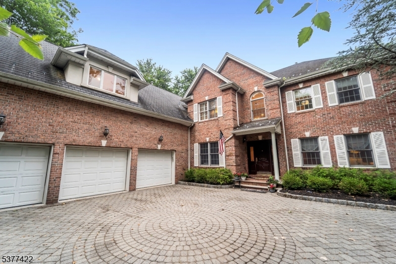 136 Tappan Rd