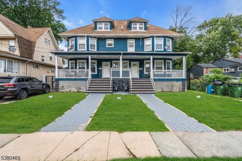 221 223 E 2Nd Ave Roselle Boro NJ 07203