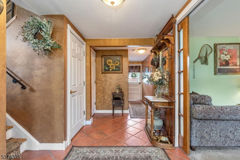 717 Ellis Pkwy
