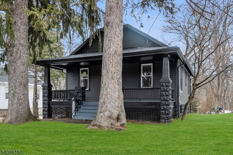 324 E Washington Ave