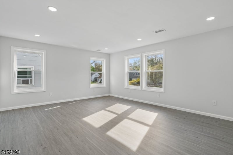 26 Hunterdon Rd
