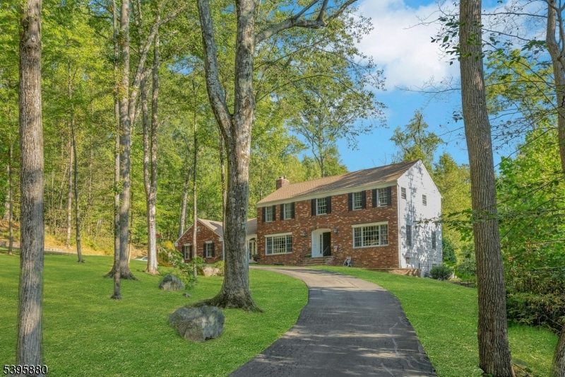 40 Lord William Penn Dr