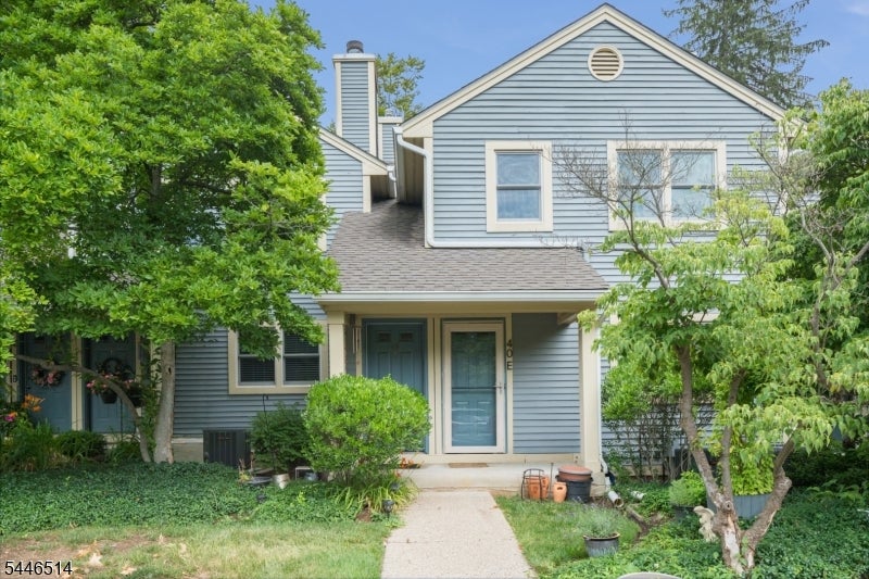 40 Loantaka Way F