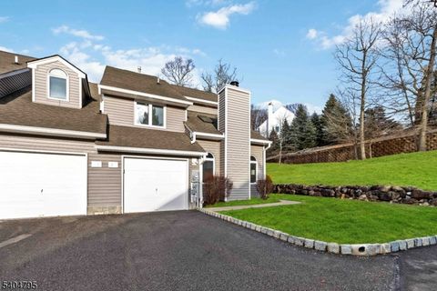 27 Bayowski Rd West Orange Twp. NJ 07052