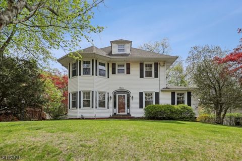 12 Linwood Ter Caldwell Boro Twp. NJ 07006