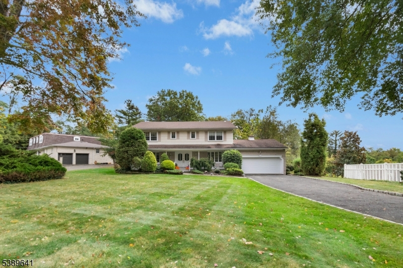 232 Beechwood Ct