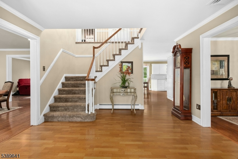 232 Beechwood Ct