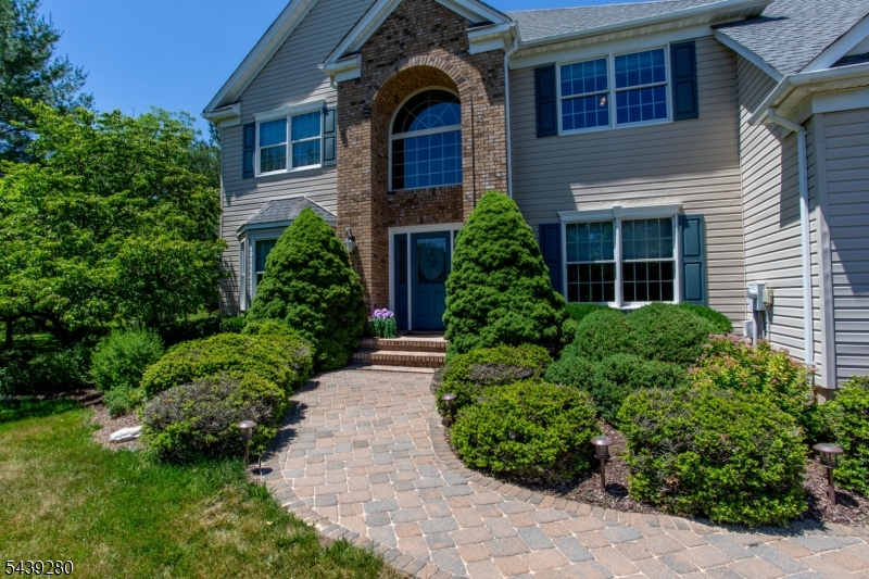 3 Danberry Dr