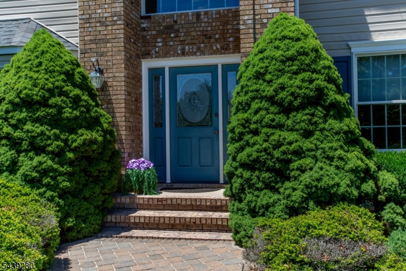 3 Danberry Dr