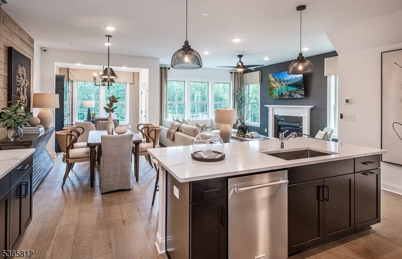 51 Wadsworth Dr 6