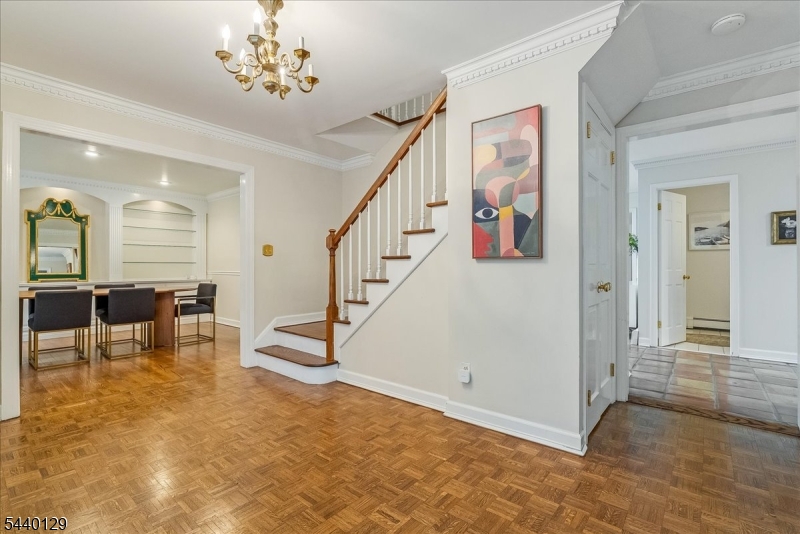 4 Edward Shippen Ln