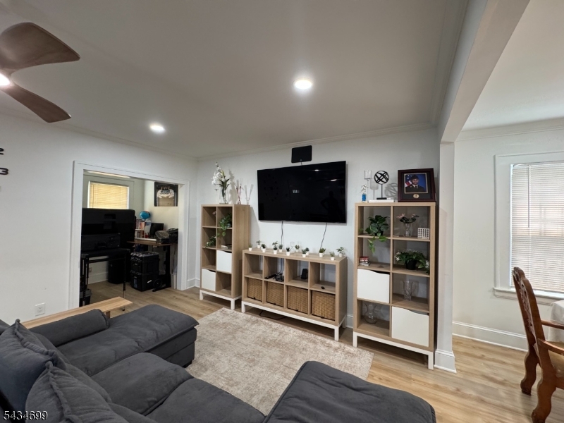 245 Linden Ave