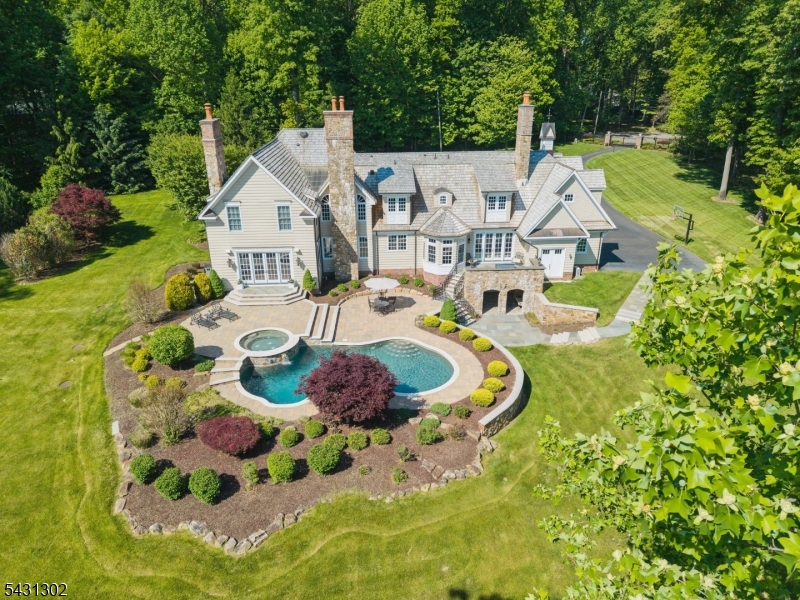 17 Fawn Hill Dr