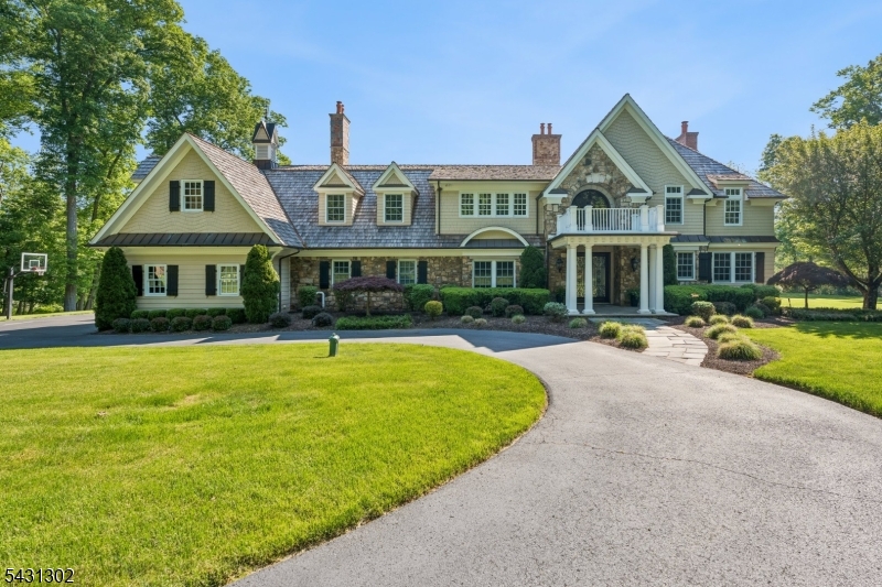17 Fawn Hill Dr
