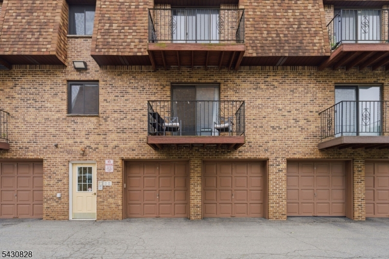 825 Riverside Ave 203