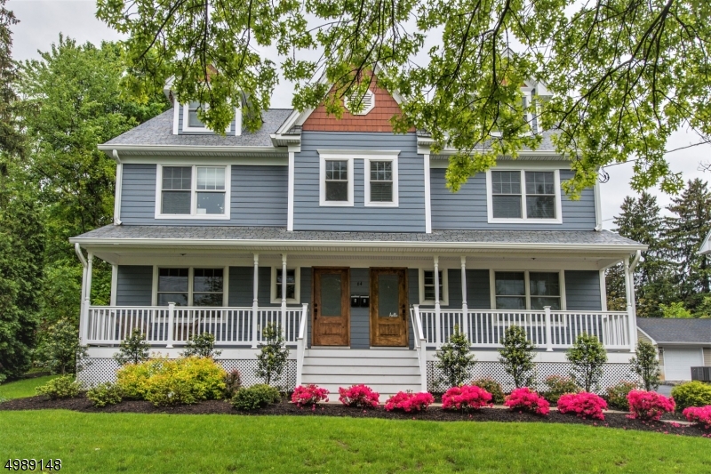 64 Kent Place Blvd Unit B B