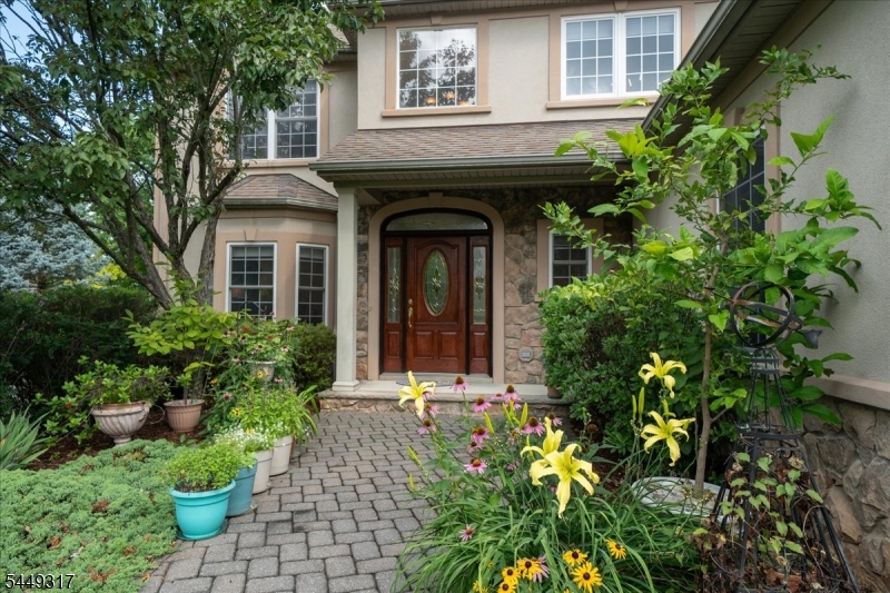 22 Bracken Hill Rd