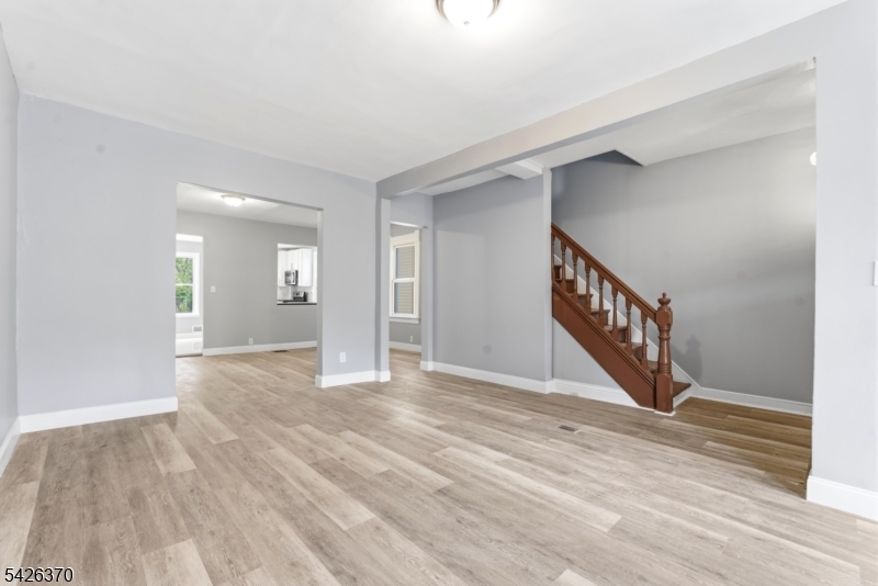 81 Westfield Ave