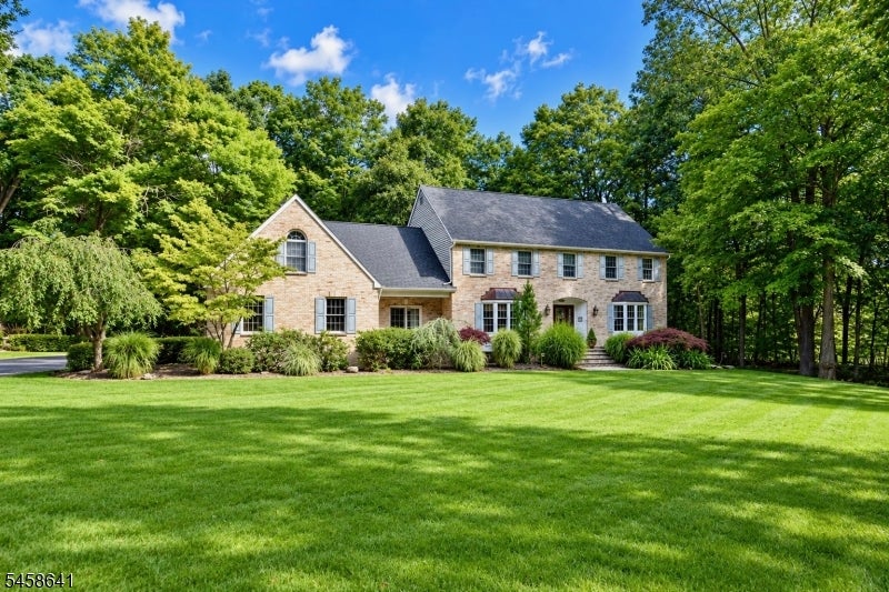 2 Continental Dr