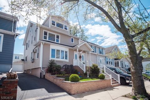 16 Hillside Ave Kearny Town NJ 07032