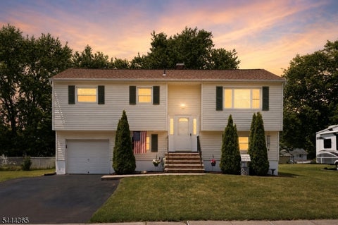 Photo for 9 Brearly Cres